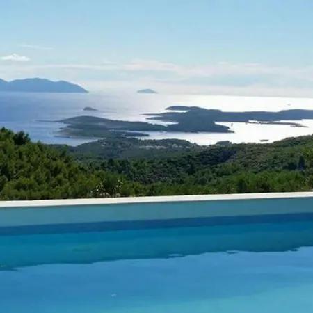 Casa de Férias Secluded House With A Swimming Pool Brusje, Hvar - 12493 Brusje