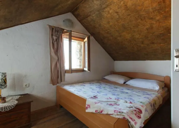 別荘 Secluded House With A Swimming Pool Brusje, Hvar - 12493